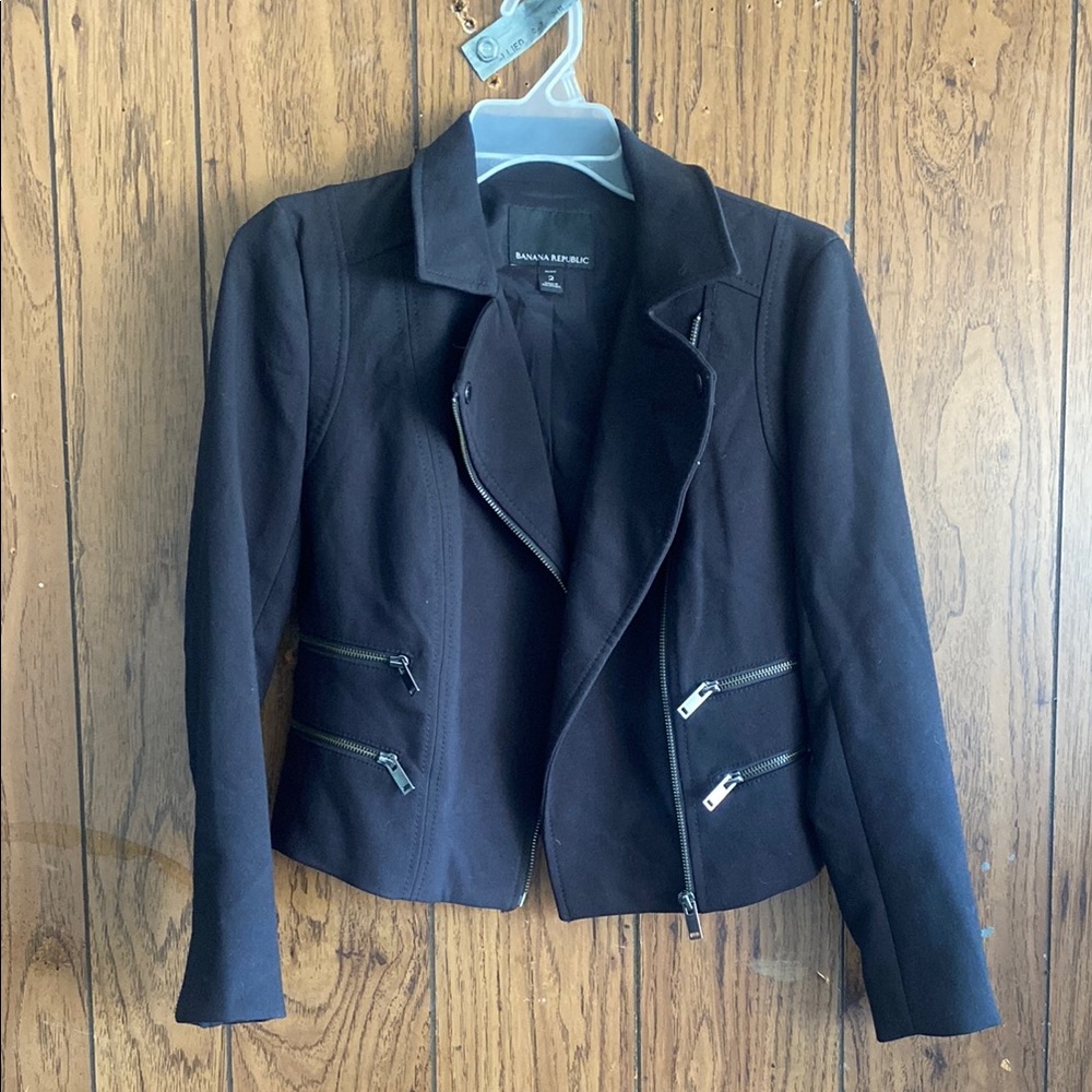 Banana Republic Black Cropped Blazer with Notched Collar